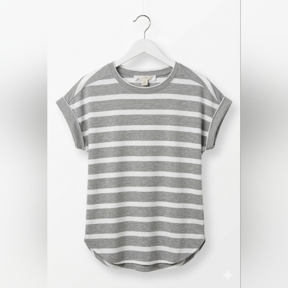 Cupio Gray and White Striped Short Sleeve Tee~Size Small